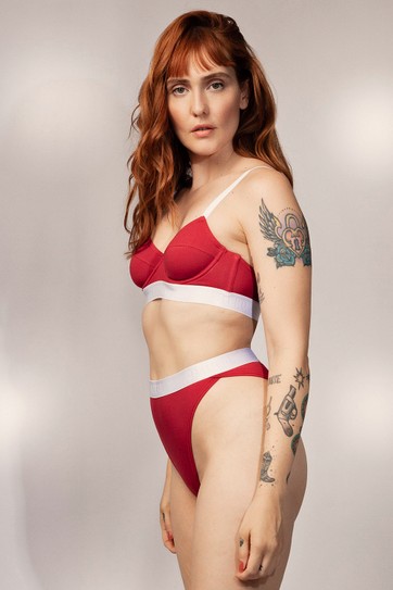 CALCINHA VERMELHA CAVADA ALÍCIA